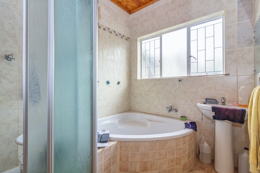 3 Bedroom Property for Sale in West Park Free State